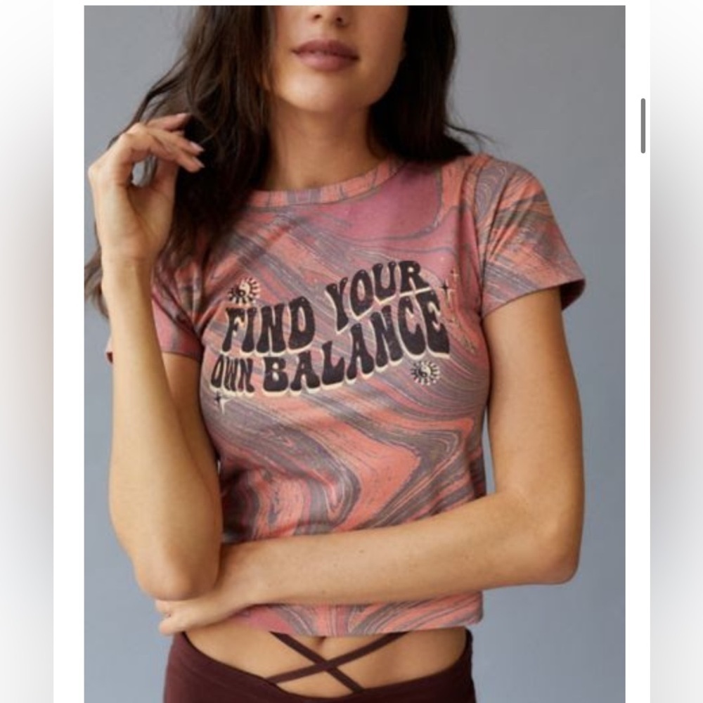 NWT Urban Outfitters Find Your Balance Marble Tee M